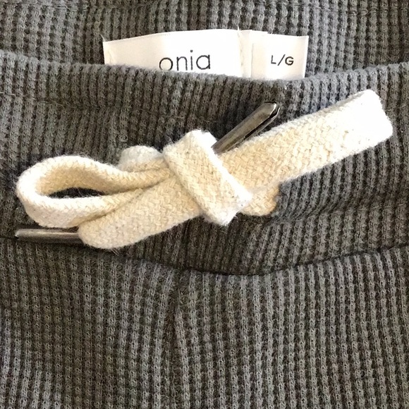 EUC Men’s L Grey Onia Waffleweave Joggers - Picture 6 of 8